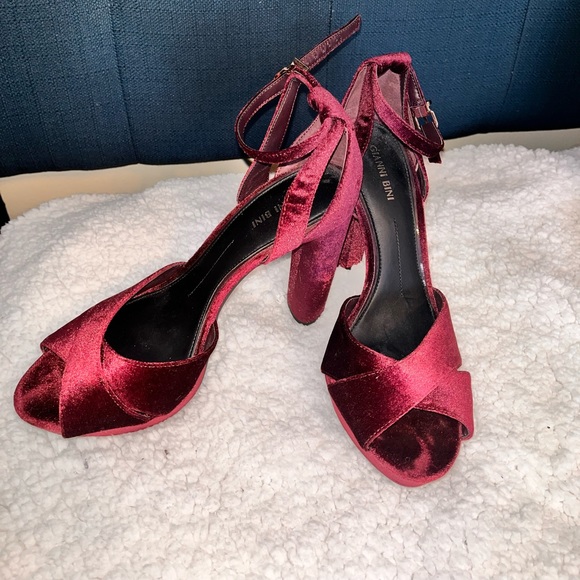 Burgundy Gianni bini heels - Picture 2 of 5
